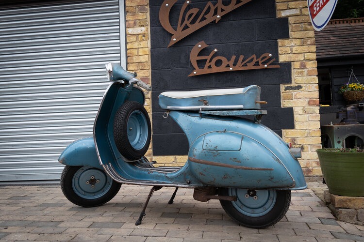 1957 Piaggio Vespa Image 2